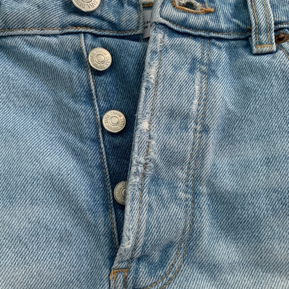 ZARA ripped blue jean shorts (worn once) - Picture 4 of 5